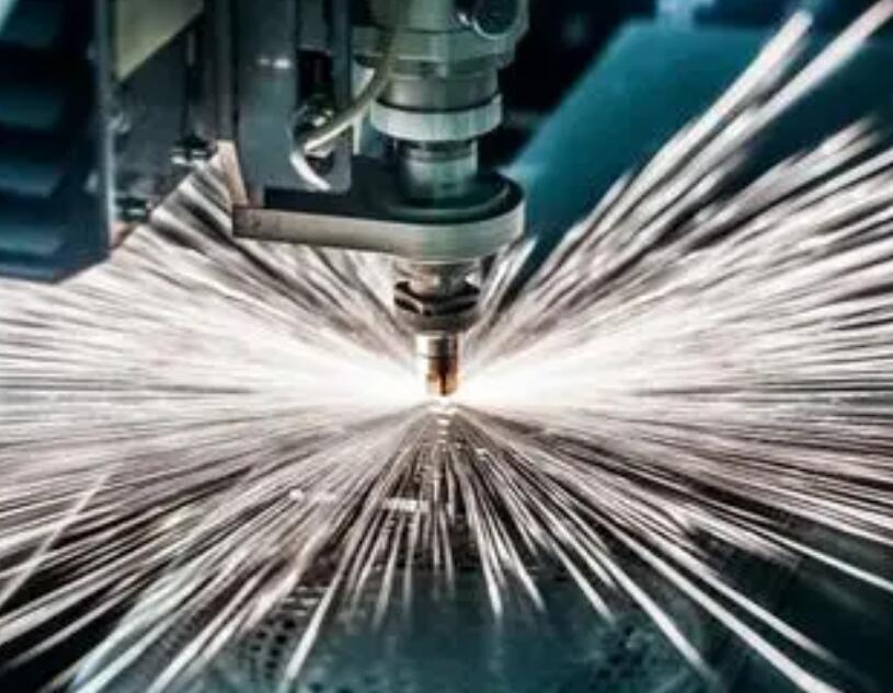 使用紫外激光打標(biāo)機(jī)前必知的注意事項